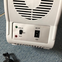 再募集　冷温蔵庫 小型 DC12V  車載 冷蔵 保温 の画像