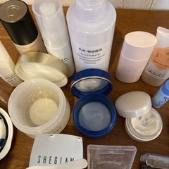 化粧品色々まとめ売りの画像