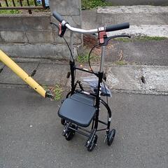 【未使用】シルバーカー　自立歩行　補助　シニア　介護用品　スタッ...