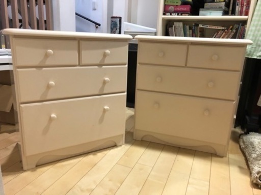 カリモクの子供部屋用収納2点