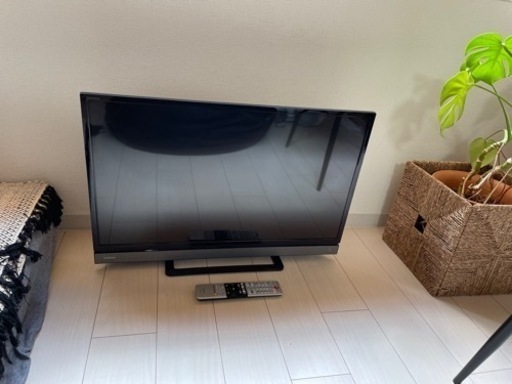 TOSHIBA 東芝 32V型 液晶テレビ REGZA レグザ 32V30 2017年製リモコン付き