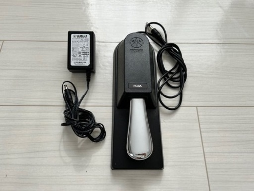 【美品】YAMAHA 電子ピアノ （ペダル付）