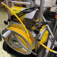 🌷【農機具】工進100V 噴霧器5Φｘ20ｍ 25Lタンクキャリセット【農機具･耕運機の高価買取アールワン田川】の画像