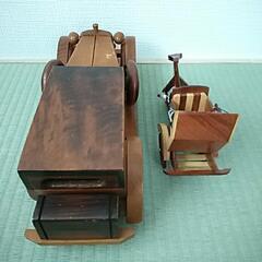 値下げいたしました！木製　車の置物・ベトナムの置物シクロの画像