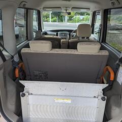車検５年１１月　車いすスローパー　福祉車両　分割払い可　タント　ダイハツ　レンタカー可　の画像