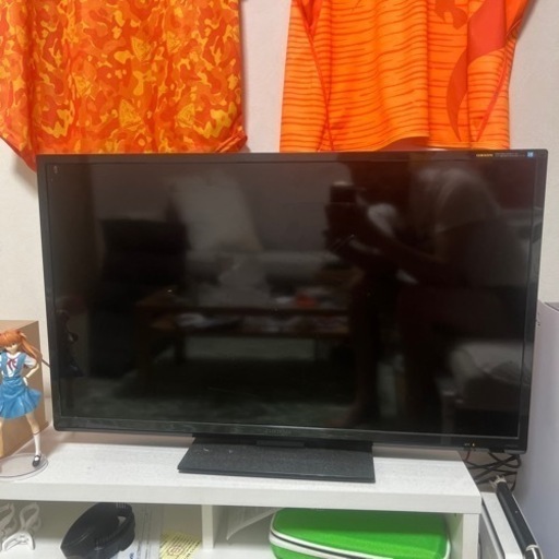32インチテレビ、外付け録画用HDD