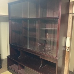 収納棚、戸棚、食器棚、カップボード、キャビネット