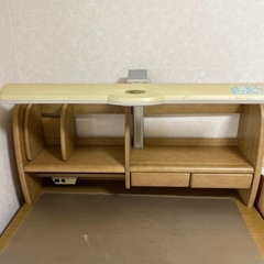 コイズミ　勉強机の画像