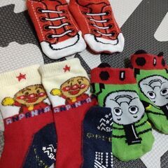 子供用靴下 ８足 アンパンマン他 12〜15cmの画像
