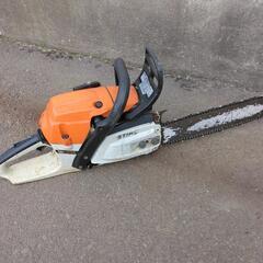 取引中　エンジン　チェンソーの画像