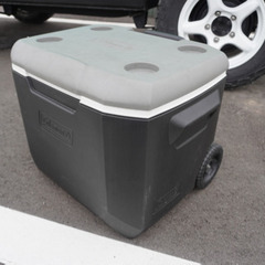 コールマン　クーラーボックス　60QT