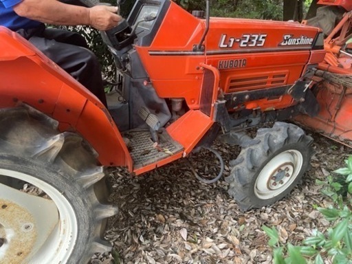 クボタ　トラクター〔出品本日まで〕