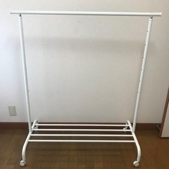 IKEA ハンガーラック　高さ調節可能の画像