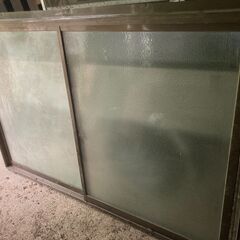☆無料☆地元のみ発送不可☆中連窓　枠付きサッシ　窓　腰高窓☆中古品
