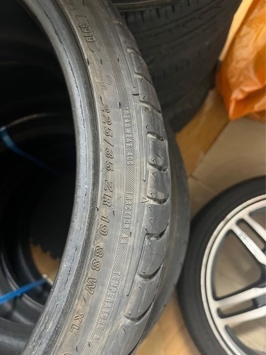 225/35r19 19インチ