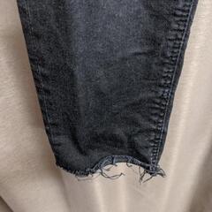 ZARA ブラックスキニーの画像