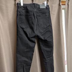 ZARA ブラックスキニーの画像