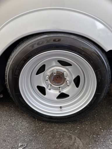 ハイエースホイール