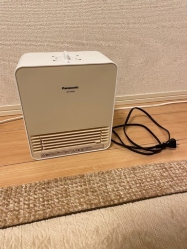 使用回数数回のみ★Panasonic セラミックファンヒーター