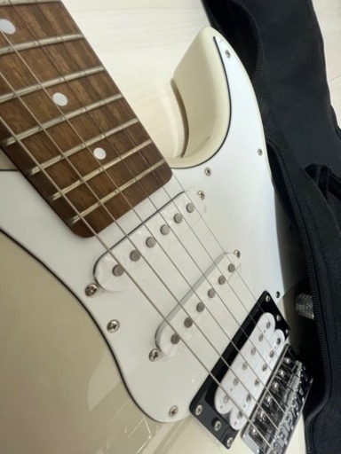 【受け渡し済み】エレキギター（YAMAHA）、イヤホンアンプ、リュックケース、ストラップ