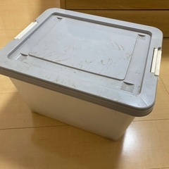 車輪付き衣装ケース