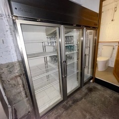 ホシザキリーチイン冷蔵ショーケース