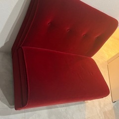 ソファー　椅子　レッド　赤　ベロア　の画像