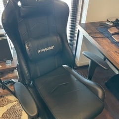 ゲーミングチェア GTRACING オットマン付の画像