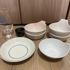 食器類　グラス　皿　の画像