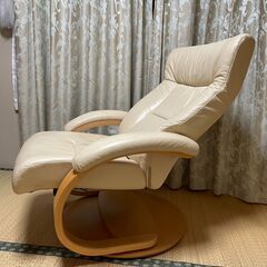 シモンズ ひとりがけ本皮ソファ＋オットマン フィヨルド マニアーナC ノルウェー製の画像
