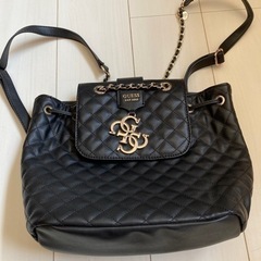 GUESS のバック