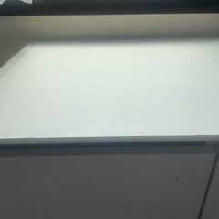ドレッサー付テーブルの画像