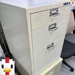 【無料・差し上げます】デスクワゴン 2個 ＋ 椅子 3個 オフィス家具