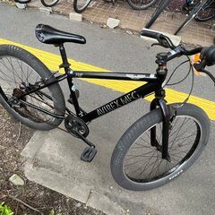 【リサイクルショップどりーむ鹿大前店】No926　自転車　ファットバイク　6段ギア付き　驚きの安定性　　スピードとハンドリングの奇跡の共存　どんな悪路も乗り越える強靭な足を持つ鉄の馬の画像