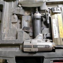 エアツール  コイルネイラー 釘打機 タッカー ジャンク扱いの画像