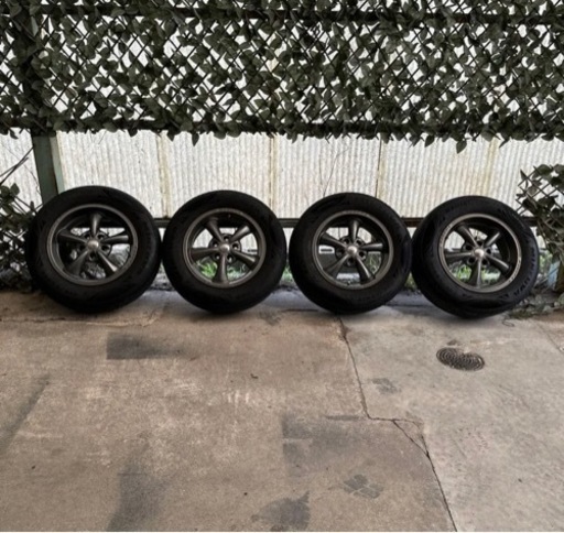 成約済み　デリカ　D5 RAGUNA ラグナ　ホイール　215/65R16