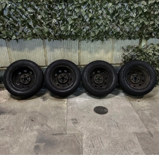 成約済み　フォルクスワーゲン　ヴァナゴン　205/65R15