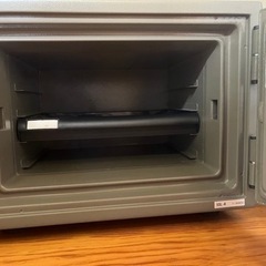 耐火金庫　美品　ダイヤル式　鍵　説明書完備　Gemeral ゼネラルの画像