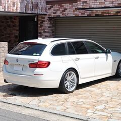 検査6年4月523i ツーリング 実走5.6万km/直6モデル/社外19インチ/アイバッハ/KONIショック/HDDナビ/地デジ/Bluetoothオーディオ/バックカメラの画像