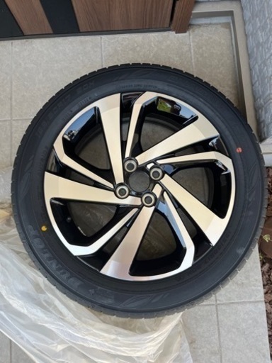 トヨタ　RISE 新車外し　ノーマルタイヤ　ホイール　4本