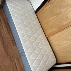 マットレス　IKEA