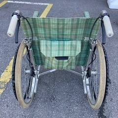 【BY REUSE 霧島国分新町店 出張買取•見積完全無料¥0】車椅子　緑チェックの画像