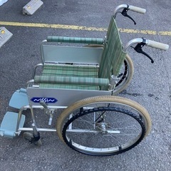 【BY REUSE 霧島国分新町店 出張買取•見積完全無料¥0】車椅子　緑チェックの画像