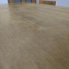 ダイニングテーブル大きめの画像