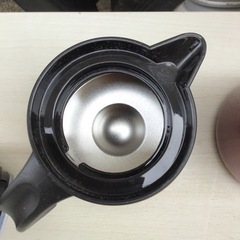 中古　調理器具　保存容器×2   ポット（小）の画像