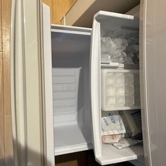 【引き取り限定】シャープ冷蔵庫　SHARP SJ-D14F-Wの画像