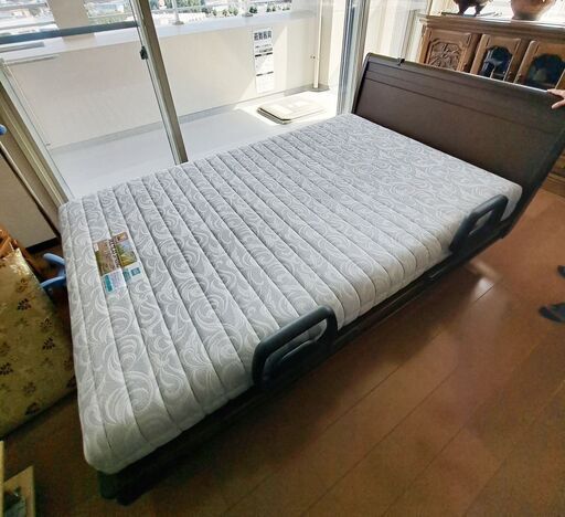 ★11 ,000円★　フランスベッド 介護用電動ベッド エゼックス502 ESW セミダブル\n