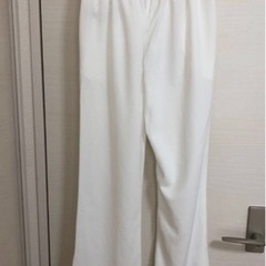センターパンツ フレアパンツ 未使用の画像