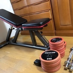 インクラインベンチ、ダンベル25kg×2セット