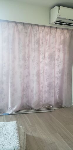 おおきい窓用のカーテン